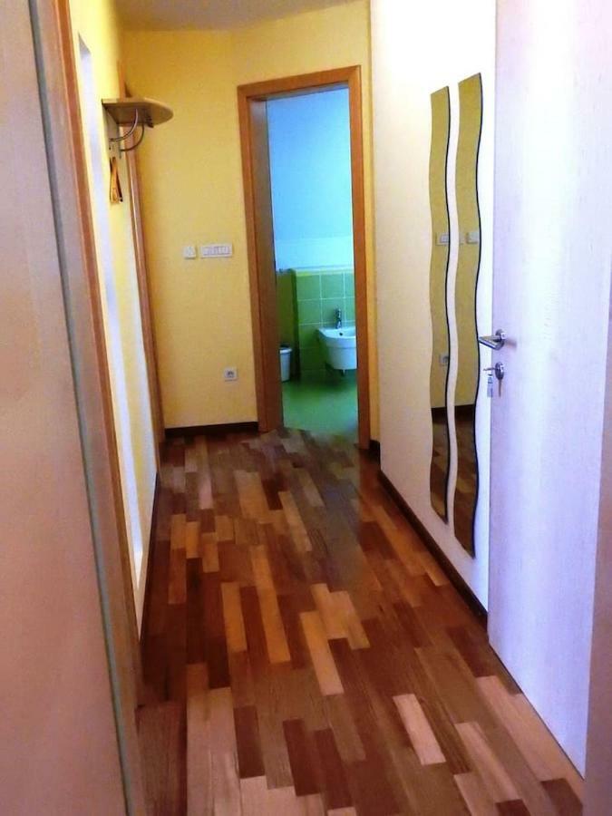 Apartamento Natasha'S Garden House Dol pri Ljubljani Exterior foto